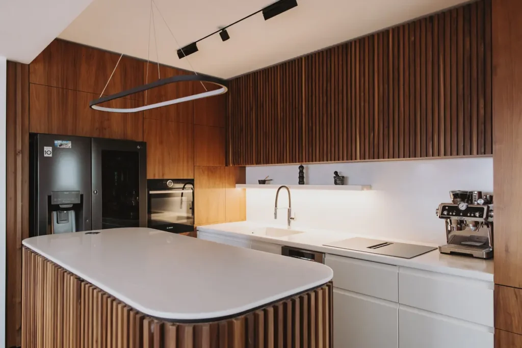 mobila bucatarie  Mobilier Curbat