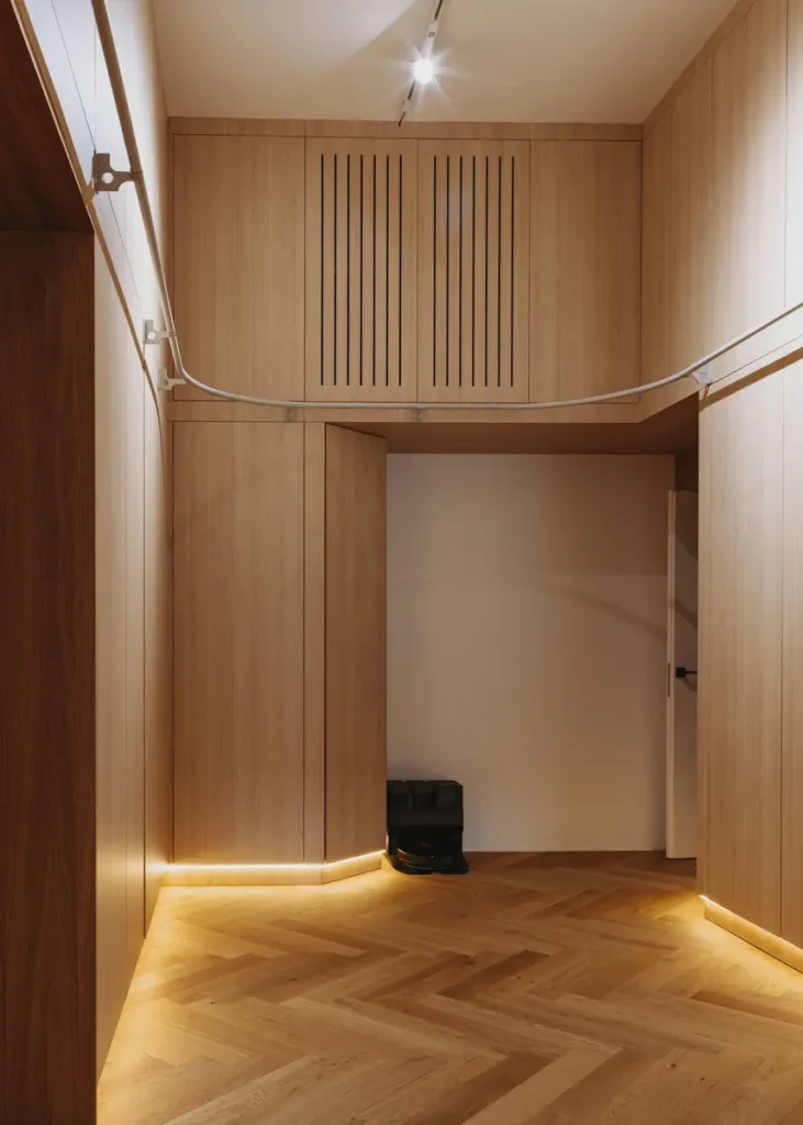 Mobila la comanda hol intrare - LemnArtis